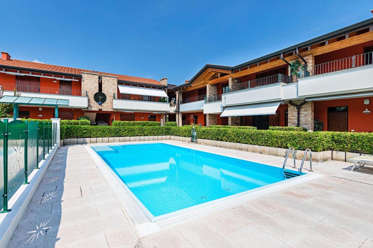Residence Sole T29 Apartment By Wonderful Italy Sirmione Bagian luar foto