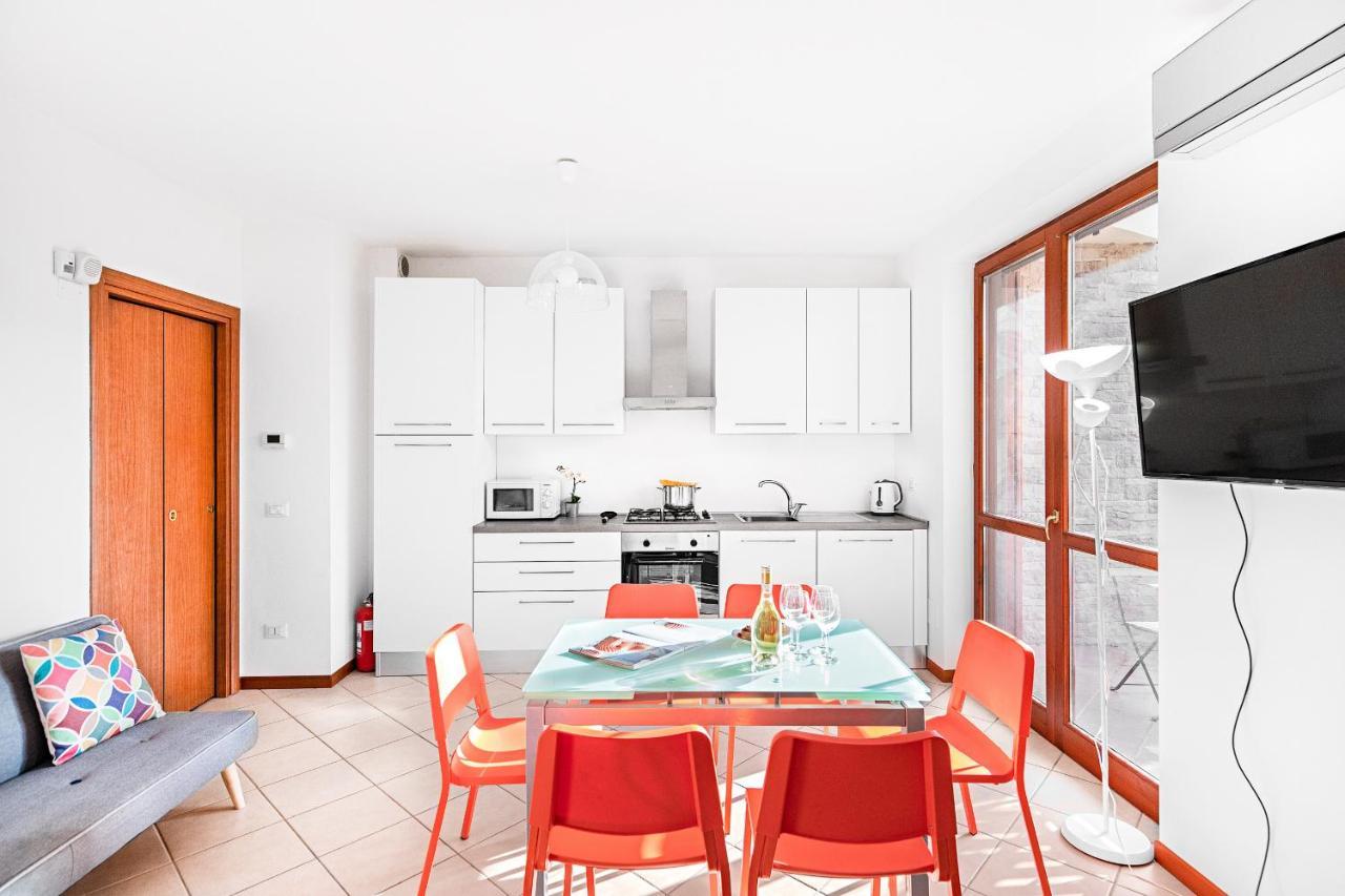 Residence Sole T29 Apartment By Wonderful Italy Sirmione Bagian luar foto